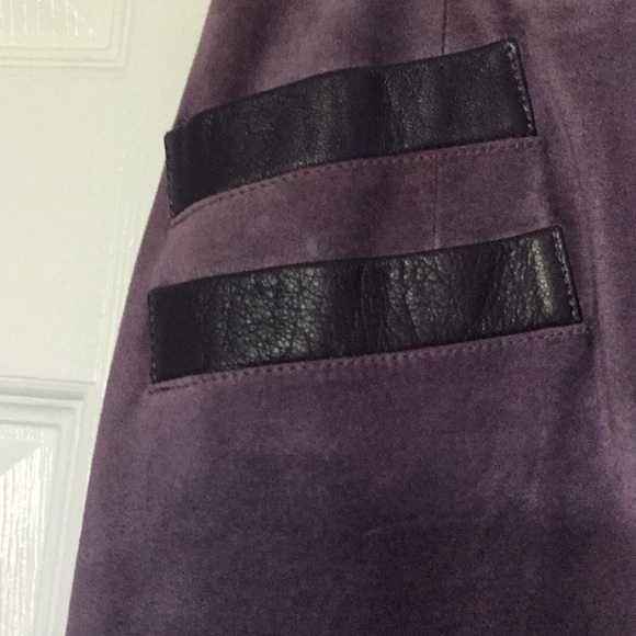 Vintage genuine Suede Skirt. - Picture 3 of 7